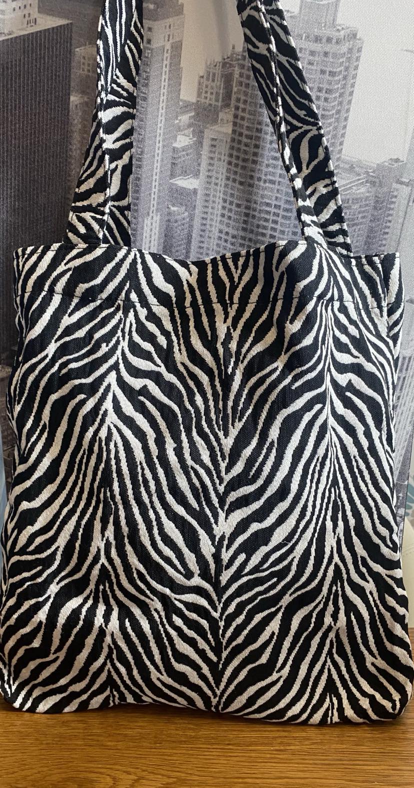 Zebra print tote bag sale